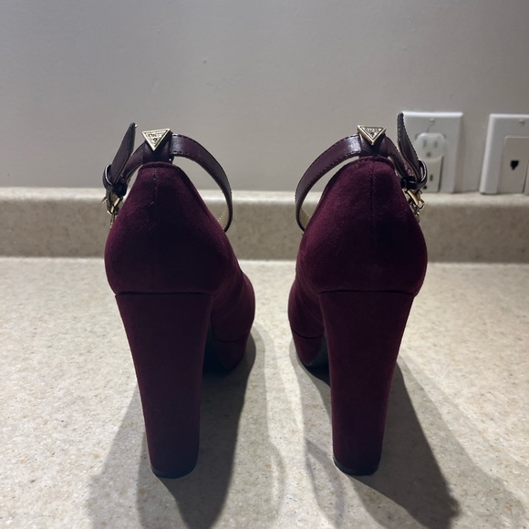 Guess platform heels, worn once, excellent condition. Size 8 - Picture 6 of 6